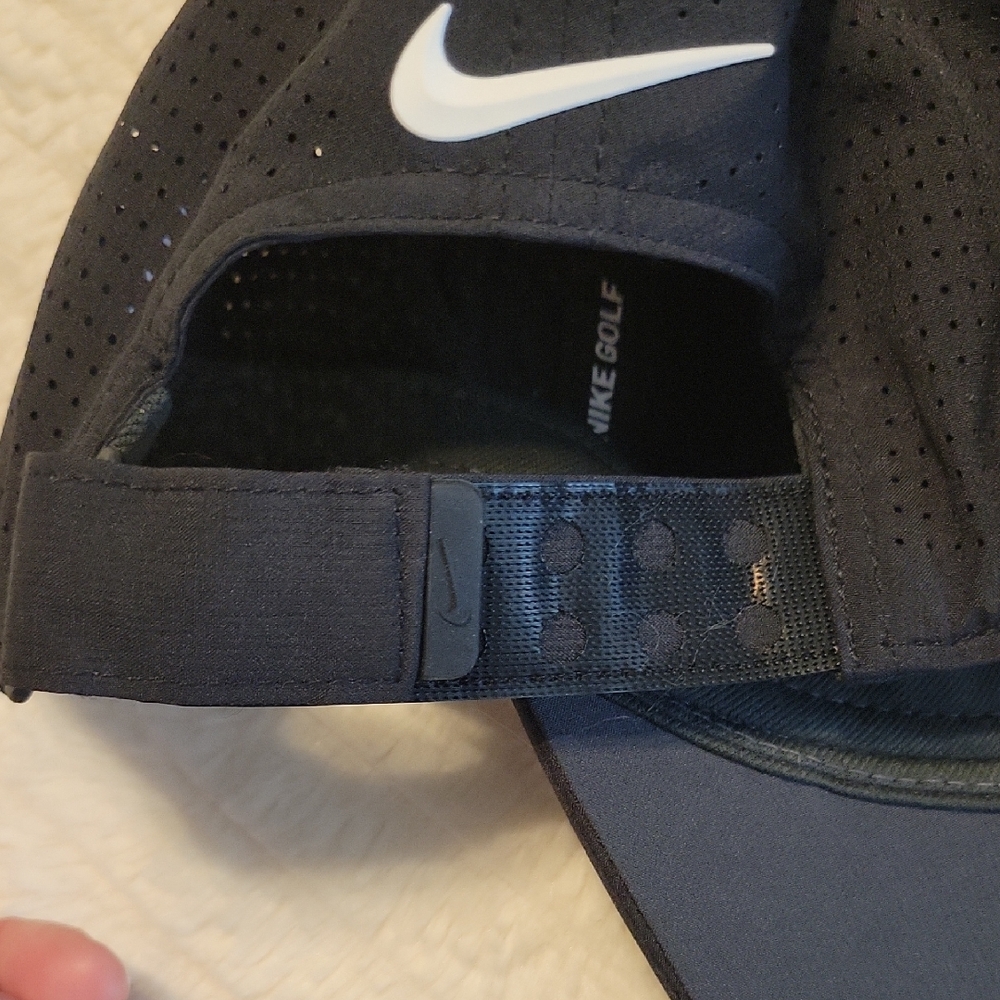 Nike Golf Black Hat with White Swoosh - Picture 6 of 6